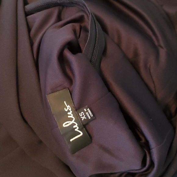 Lulu's Trumpet Formal Gown - Picture 7 of 10